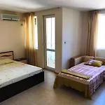 维斯塔住宅公寓